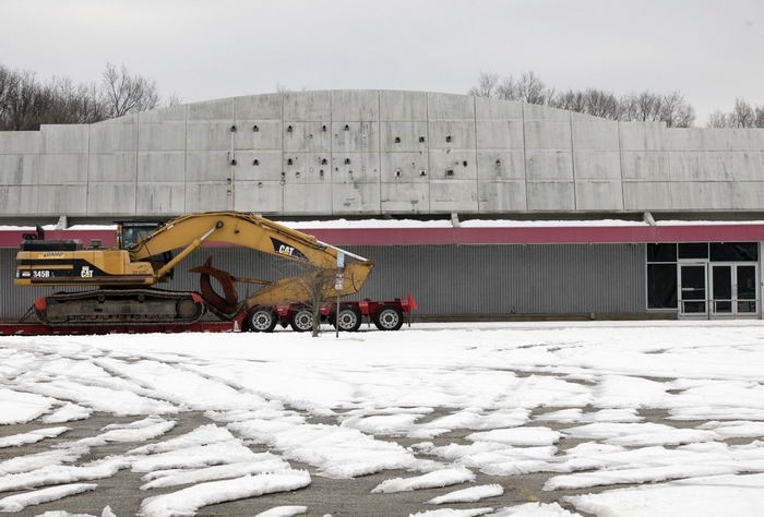 East Towne Mall (Gull Crossing, East Town Mall) - Demolition Photos From Mlive